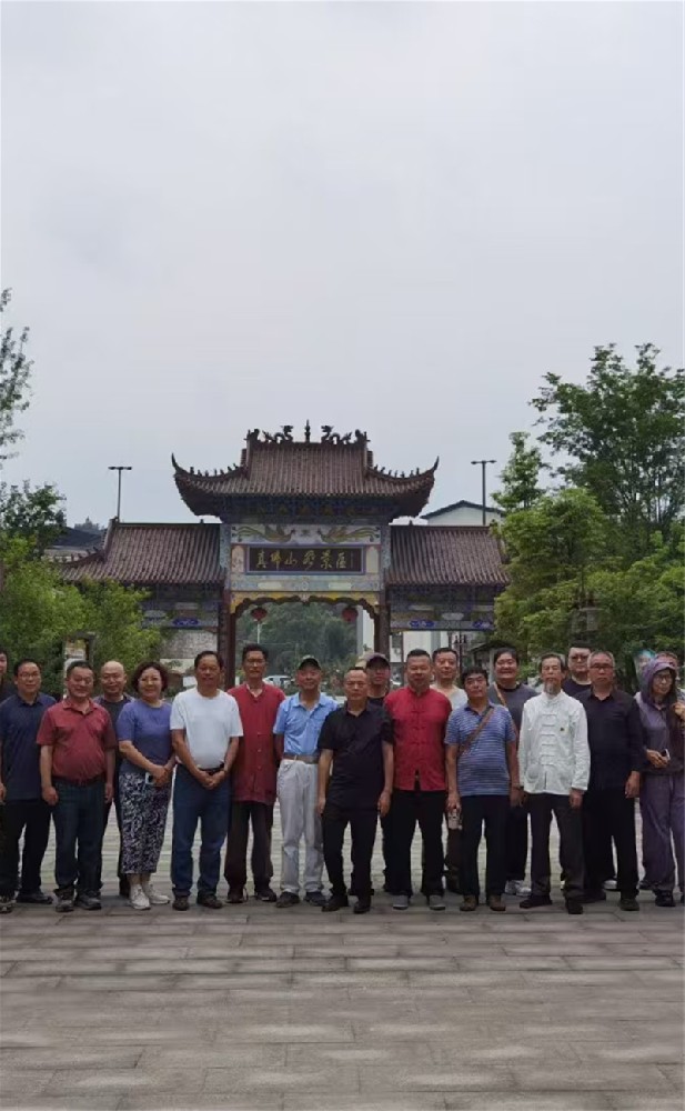 四川玉函风水考察之刘元帅家乡山水